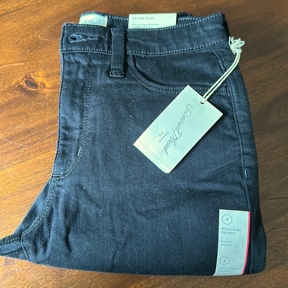 NWT - High Rise Skinny Jeans
